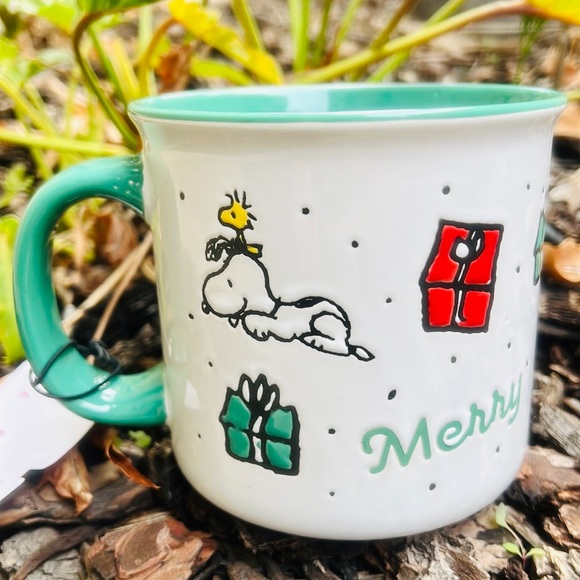 Peanuts Speckled Merry Christmas Snoopy Mug - Picture 2 of 4